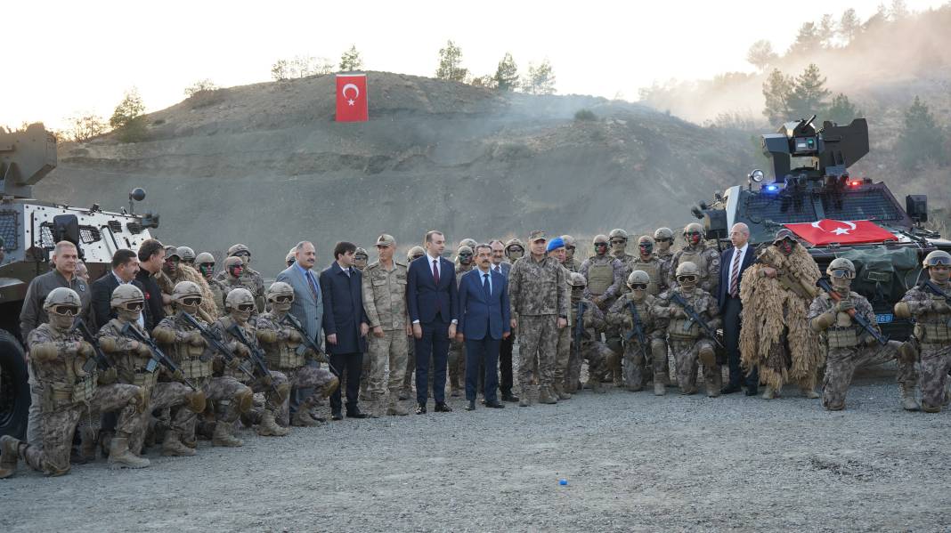 Şırnak Özel Harekat Polisinden Gerçek Mühimmatla Nefes Kesen Tatbikat 1